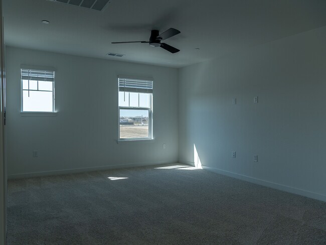 Building Photo - 3596 Kona Kai Wy