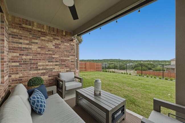 Building Photo - 6700 Cliff Rose Dr