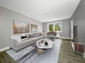 Building Photo - 4901 Oxford Ave