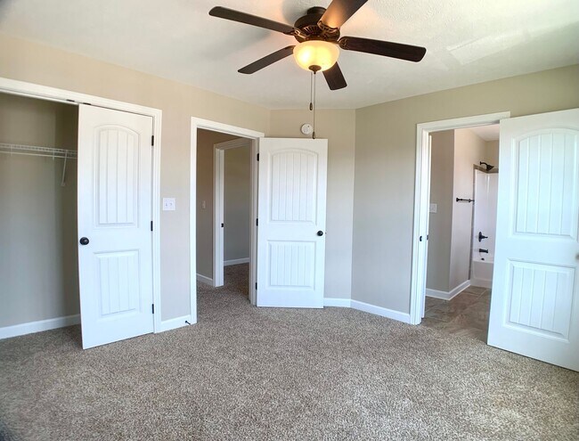 Building Photo - 1734 Ellie Piper Cir