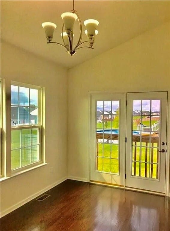 Building Photo - 251 Elmcrest Rise