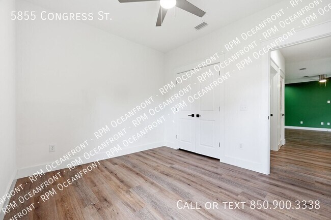 Building Photo - 5855 Congress St