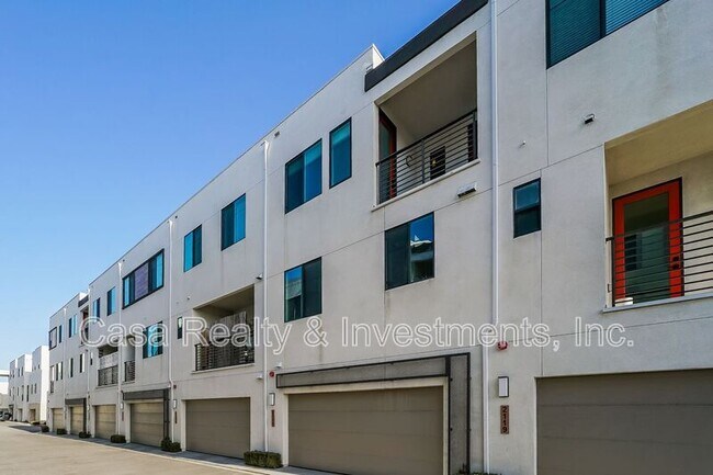 Building Photo - 2117 Copper Walk