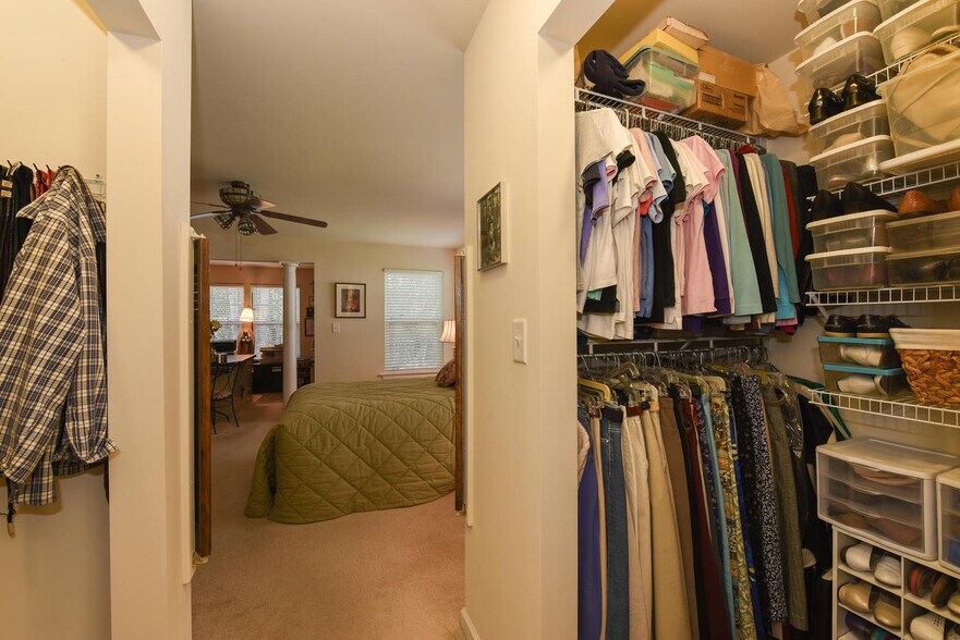 Building Photo - 13318 Beacon Hill Way