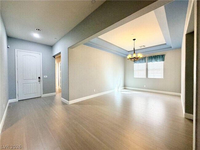 Building Photo - 2117 Thames View St