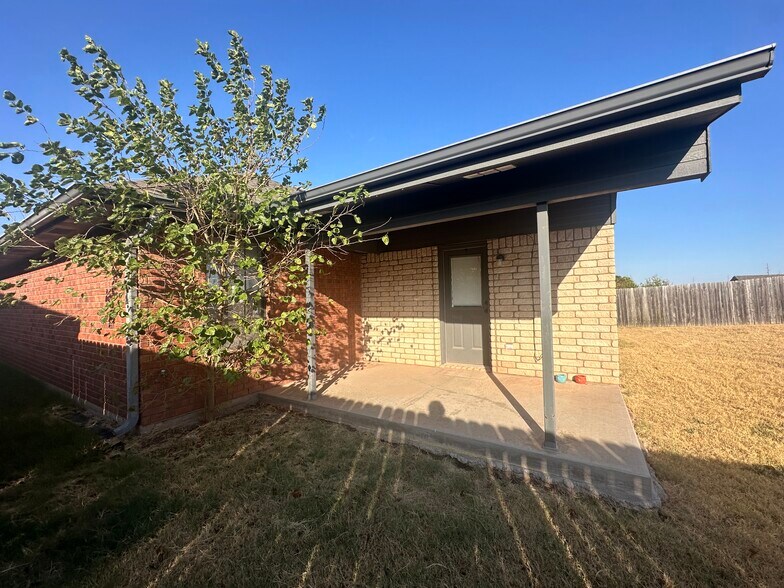 Building Photo - 6816 SW Drakestone Blvd