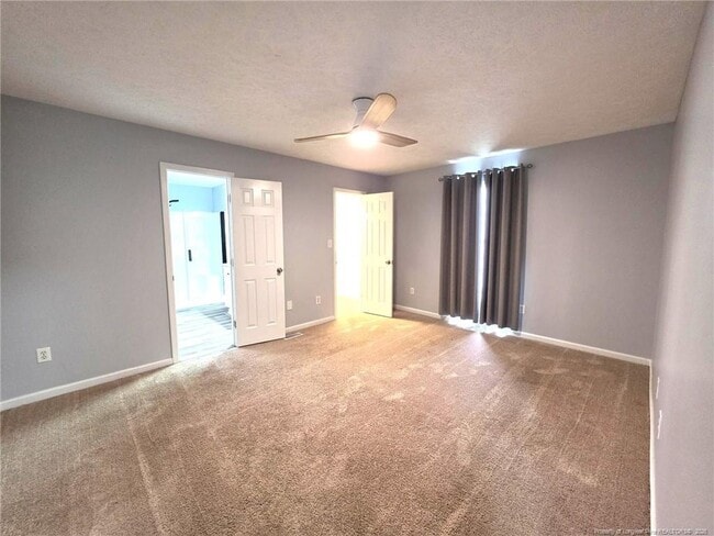Building Photo - 910 Foxhunt Ln
