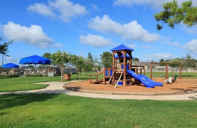Building Photo - 15223 Sunlight Bay Ct