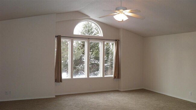 Building Photo - 2224 WELLS ACRES ROAD, BEND, OREGON 97701 ...