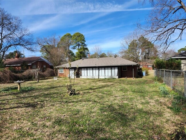 Building Photo - 2814 Ashley Ave