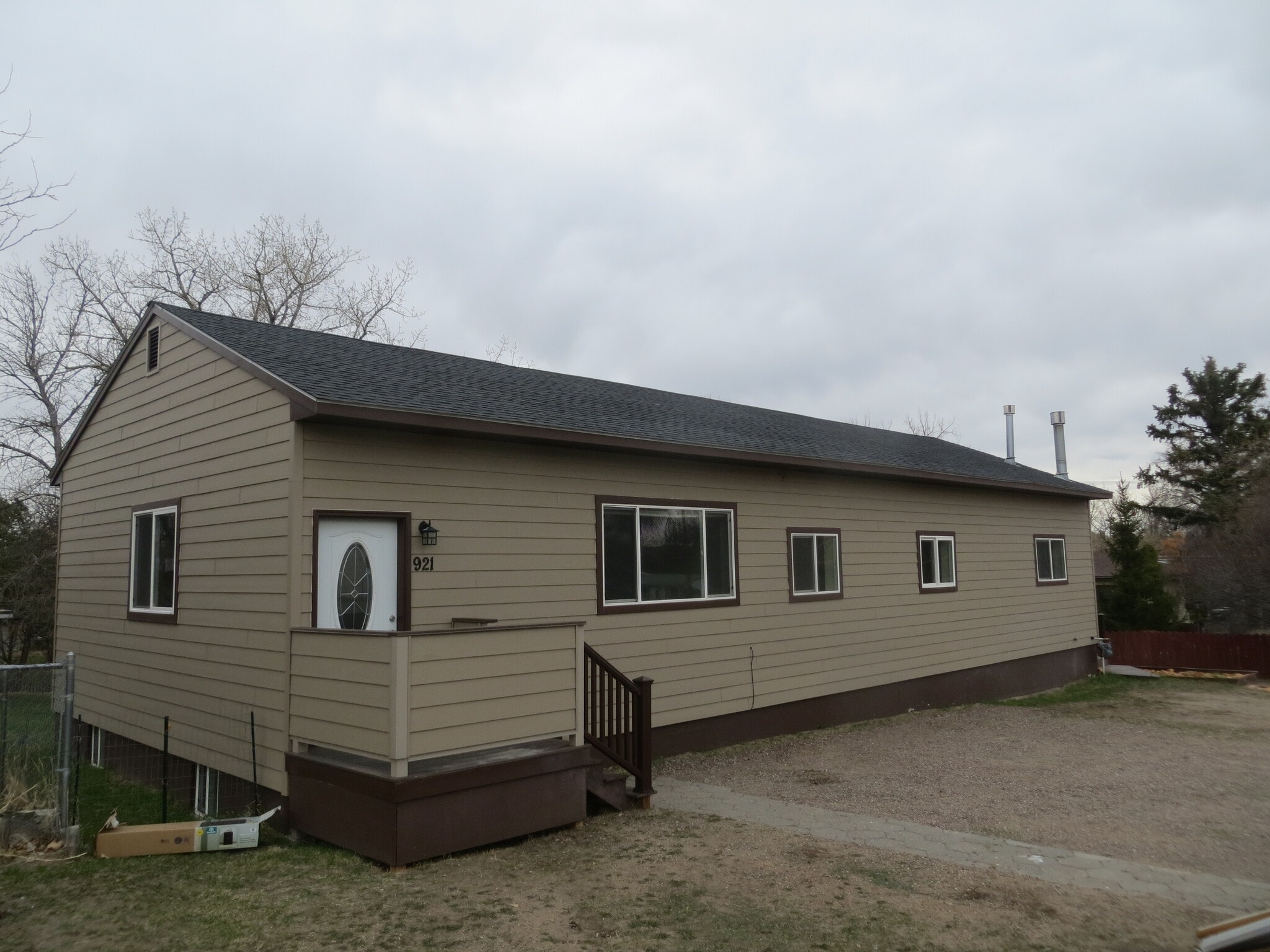 Building Photo - 923 4th St SW