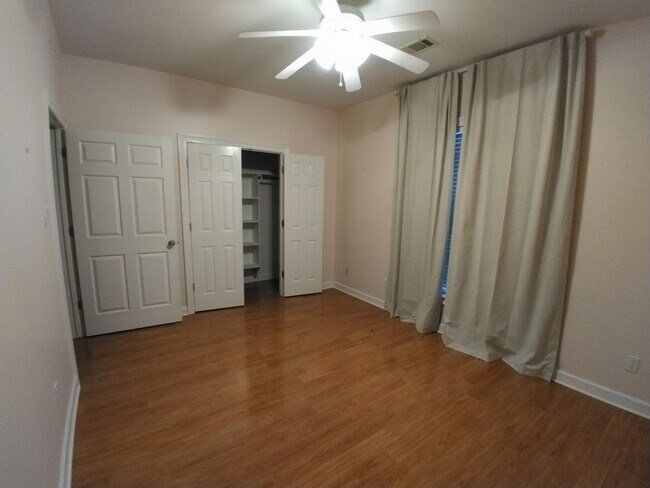 Building Photo - 292 Pershing Loftin Rd