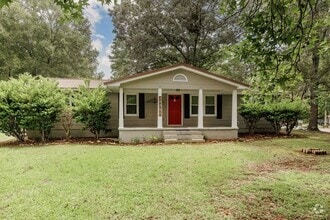 Building Photo - 105 Mineral Springs Dr