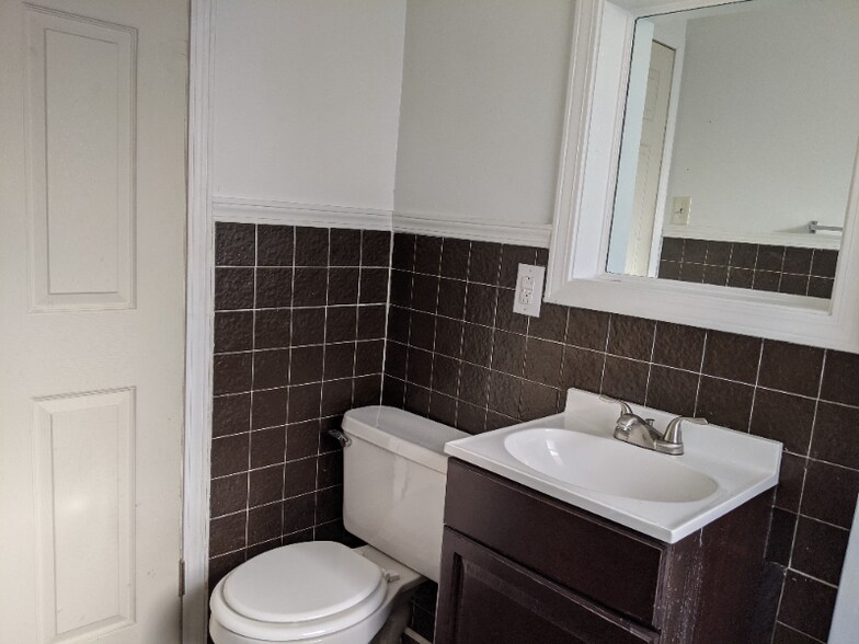 Building Photo - 1333 S Liberty St