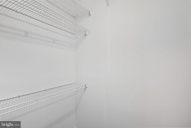 Building Photo - 1340 Garden Wall Cir