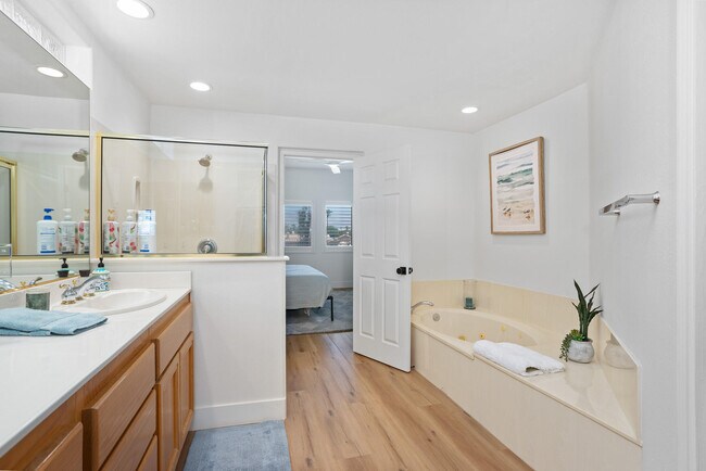 Building Photo - 80566 Indian Springs Dr