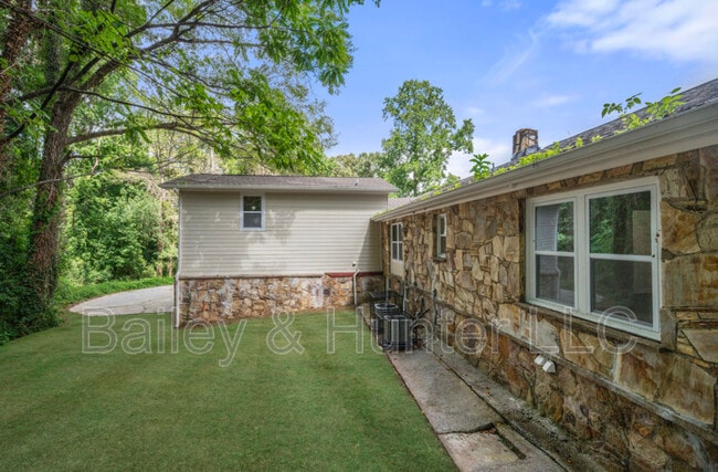 Building Photo - 1721 Hortense Pl NW