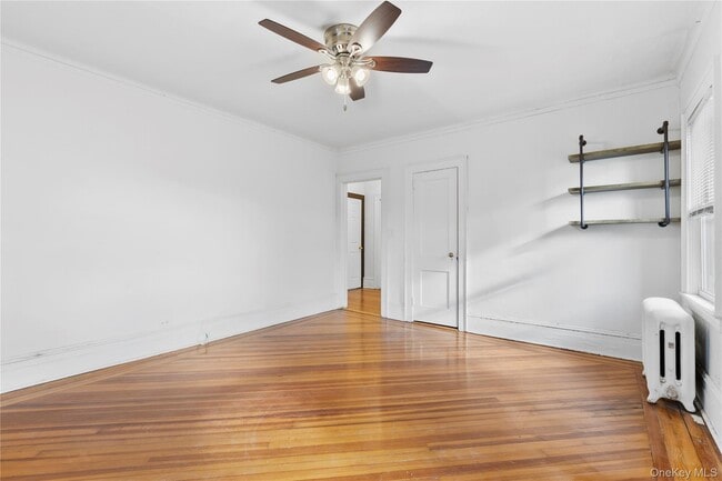 Building Photo - 264 Laurelton Blvd