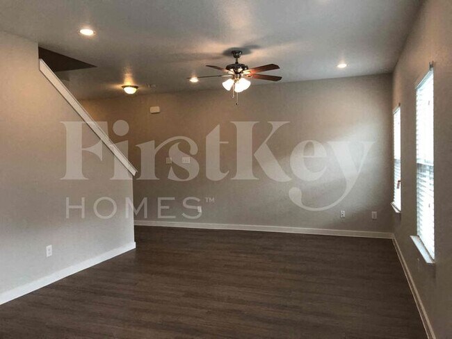 Building Photo - 9948 Rio Doso Drive