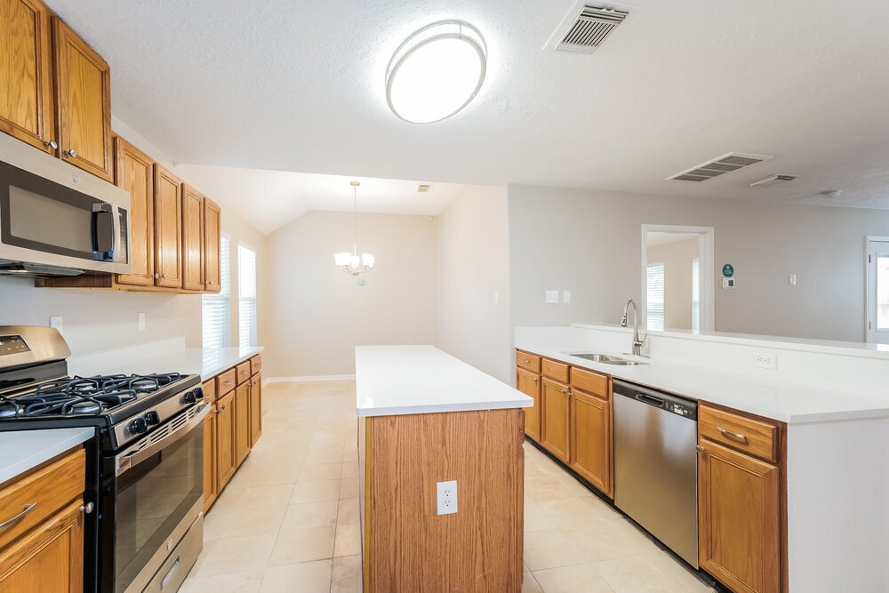 Building Photo - 14814 Dorray Ln