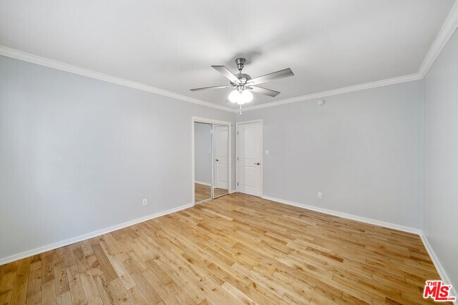 Building Photo - 7032 Lanewood Ave