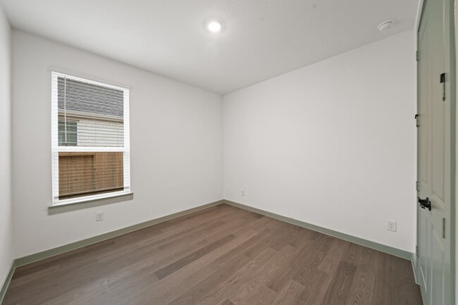 Building Photo - 3264 Woodrose Orchard Dr