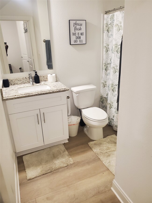 Building Photo - 5113 Briscoe St