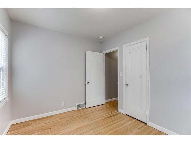 Building Photo - 1588 W Highland Pkwy