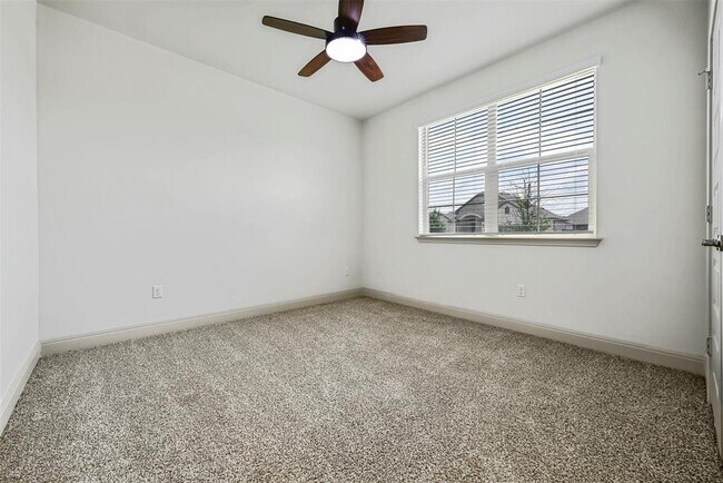 Building Photo - 18033 Bassano Ave