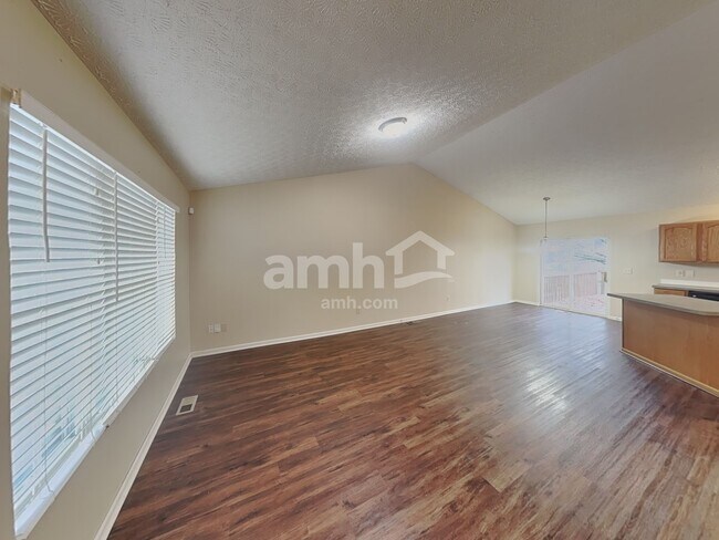 Building Photo - 7901 Chapel Stone Rd