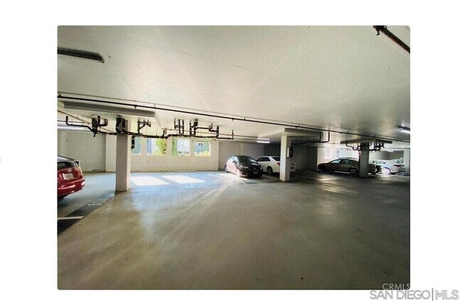 Building Photo - 7425 Charmant Dr