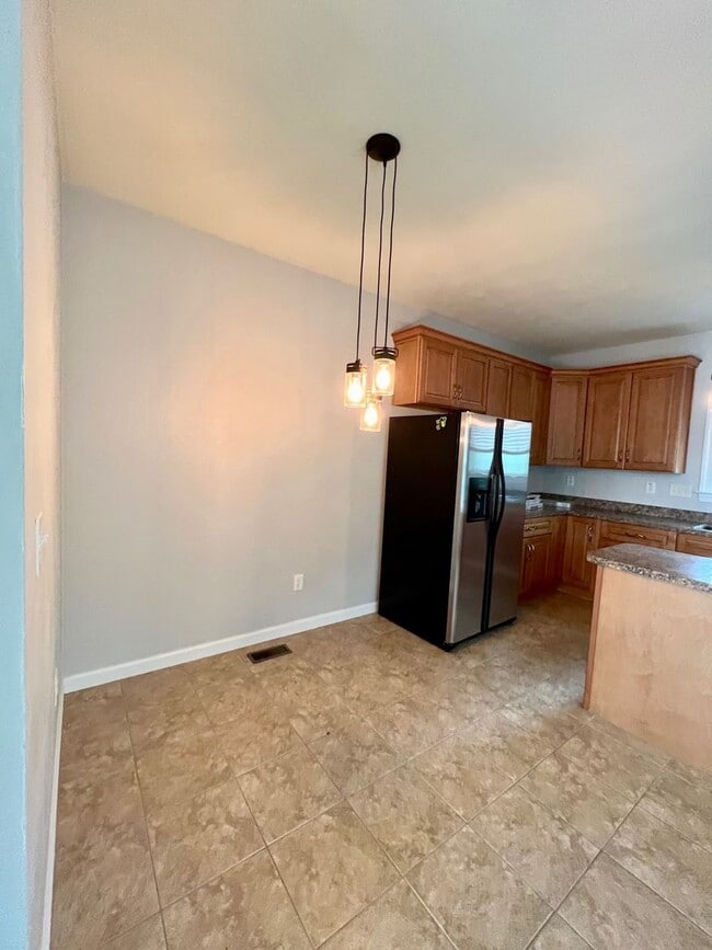 Building Photo - 3BD/3.5BA Condo w/ Garage in Chicks Beach!...