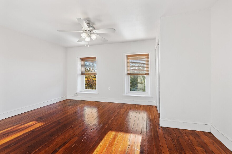 Building Photo - 4215 Boone St