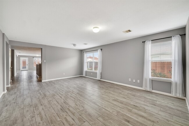 Building Photo - 20610 Moonrise River Ln