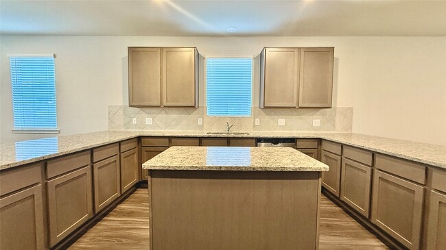 Building Photo - 2340 Mooneye Ct