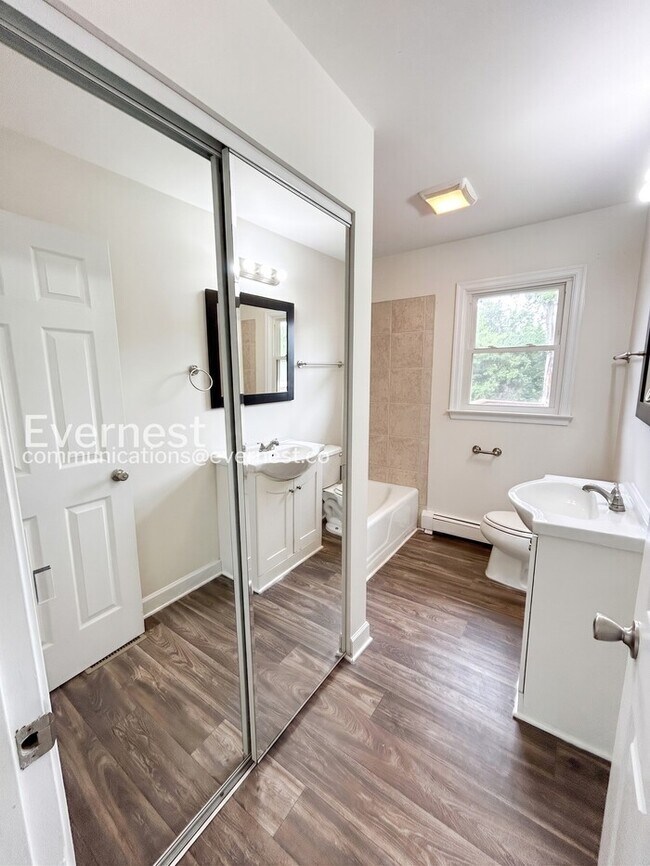 Building Photo - 4303 Whippoorwill Dr
