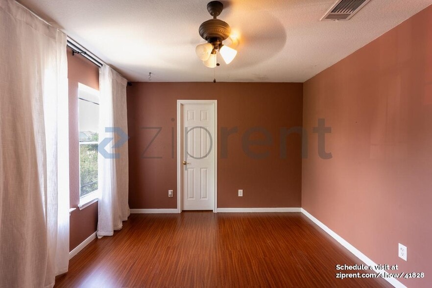 Building Photo - 1705 Anise Dr