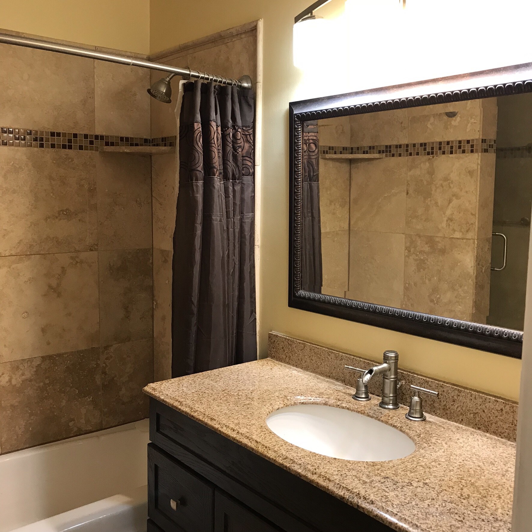 Main Bathroom 2 Showers and bath tub - 8710 Delgany Ave
