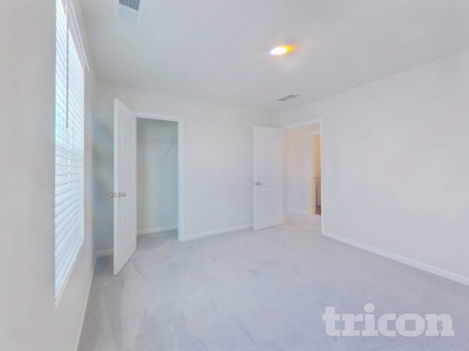 Building Photo - 1426 Cattleman Acrs Dr