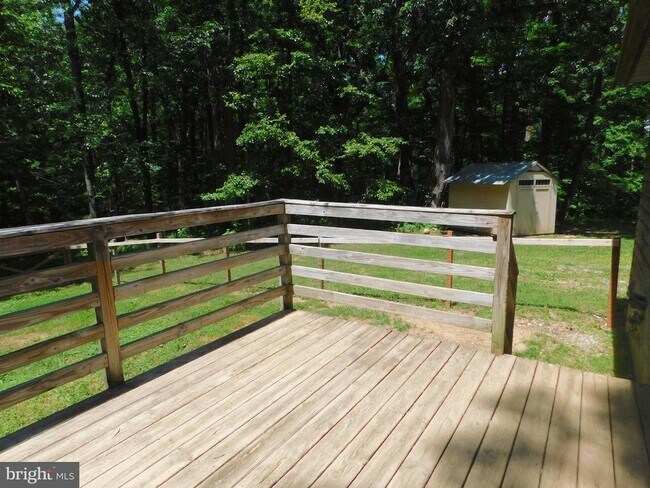 Building Photo - 100 Pinto Trail