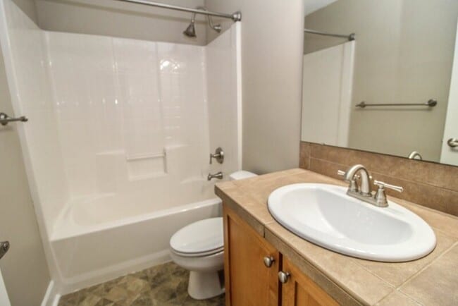 Building Photo - 19102 20th Dr SE