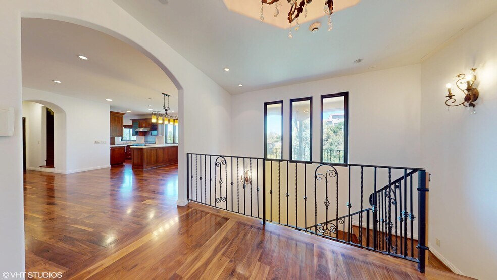 Building Photo - 3311 Deronda Dr