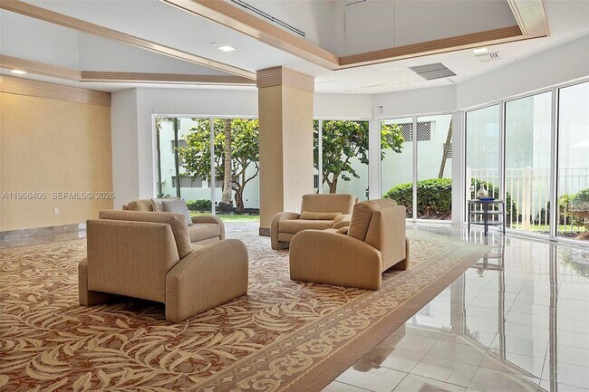 Building Photo - 16445 Collins Ave