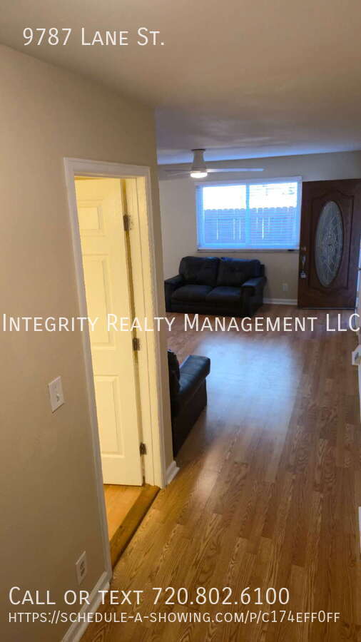 Building Photo - 9787 Lane St