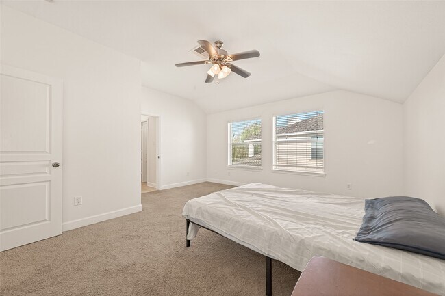 Building Photo - 3010 Pelican Cove