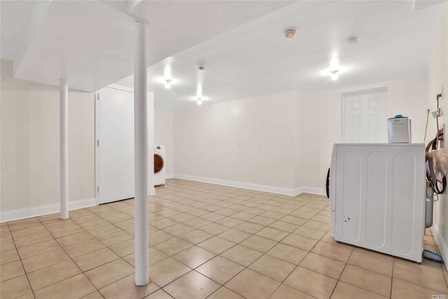 Building Photo - 139 Cold Spring Rd