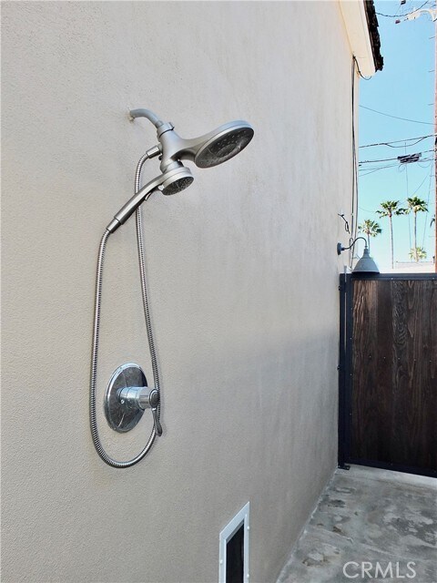 Building Photo - 89 Rivo Alto Canal