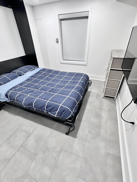 Building Photo - 1427 Parkwood Pl NW