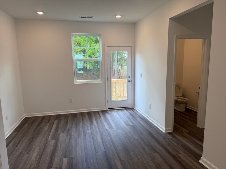 Building Photo - 3602 Elm Grv Ln