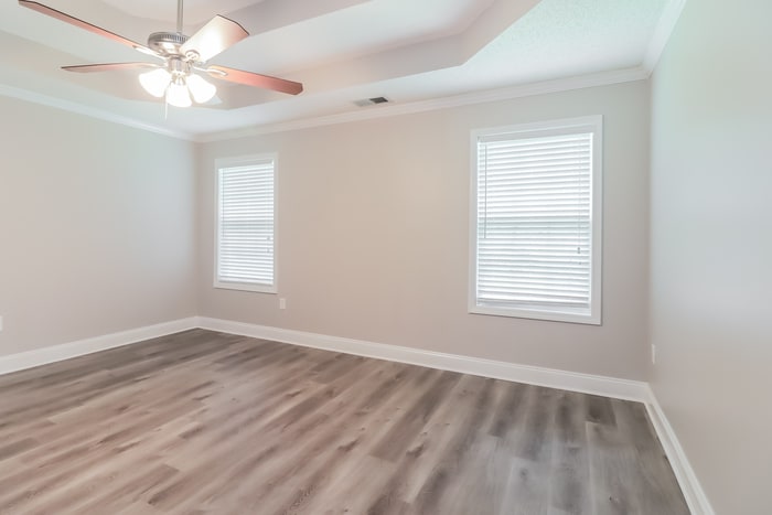 Building Photo - 221 Raleigh Way